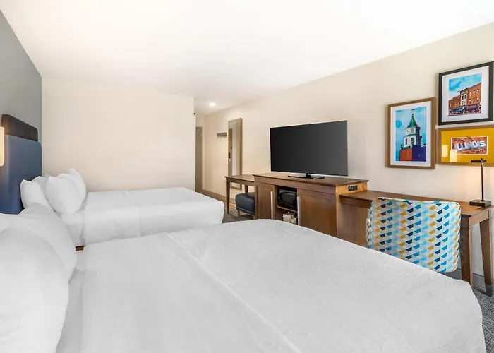 Hampton 3* Carbondale