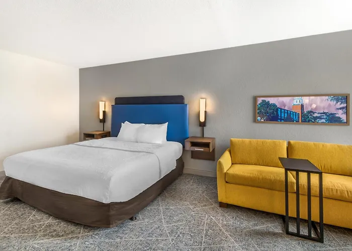 Hampton Hotel